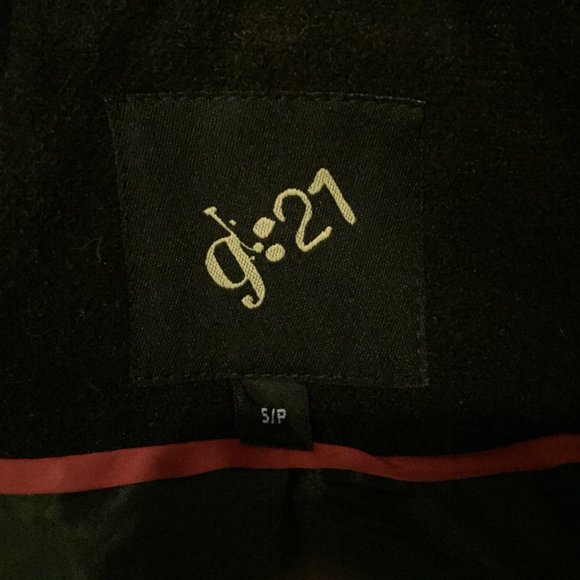 G21 // Warm Hooded Coat with Toggles - Picture 3 of 4